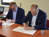 16.05.2019 - Podpisanie umowy na budowę kanalizacji w Czepurce